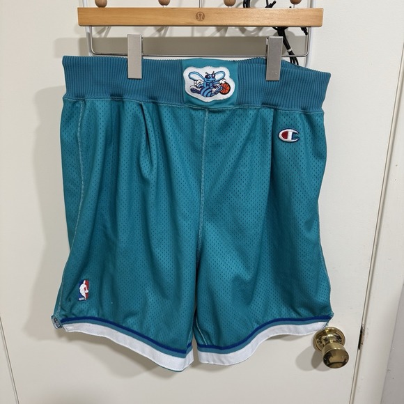 Vintage 90s Charlotte Hornets Champion Team Uniform Teal Basketball Shorts 38